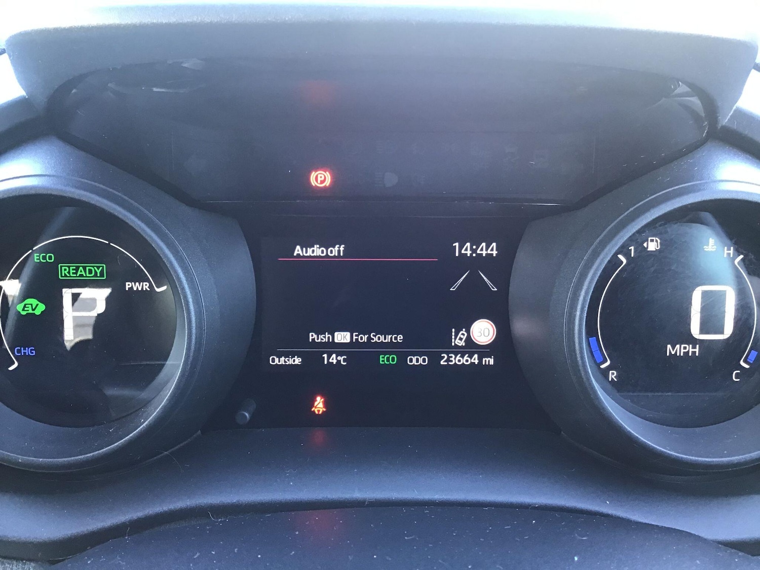 Used Toyota Yaris 2023 for sale - 76613059: Photo 18