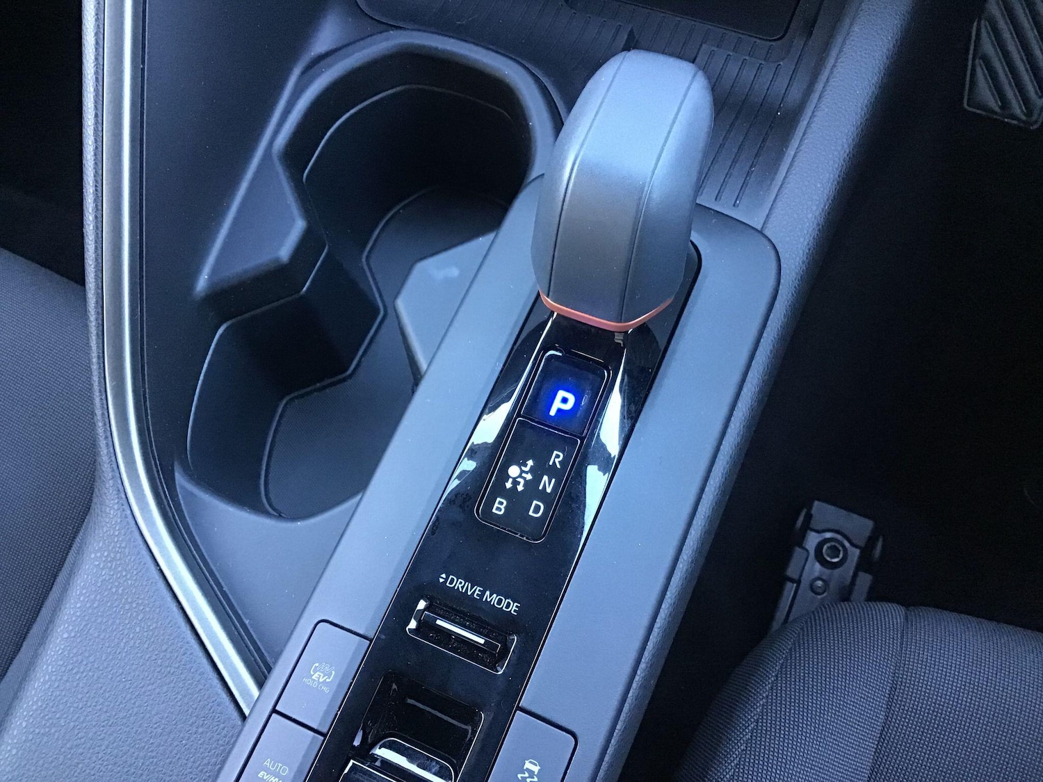 Used Toyota C-HR 2024 for sale - 77109124: Photo 17