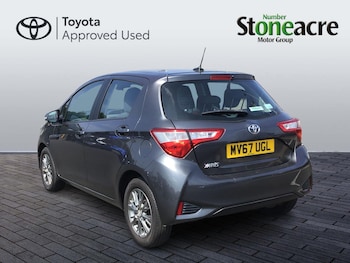 Used Toyota Yaris 2017 for sale - 79256269: Photo