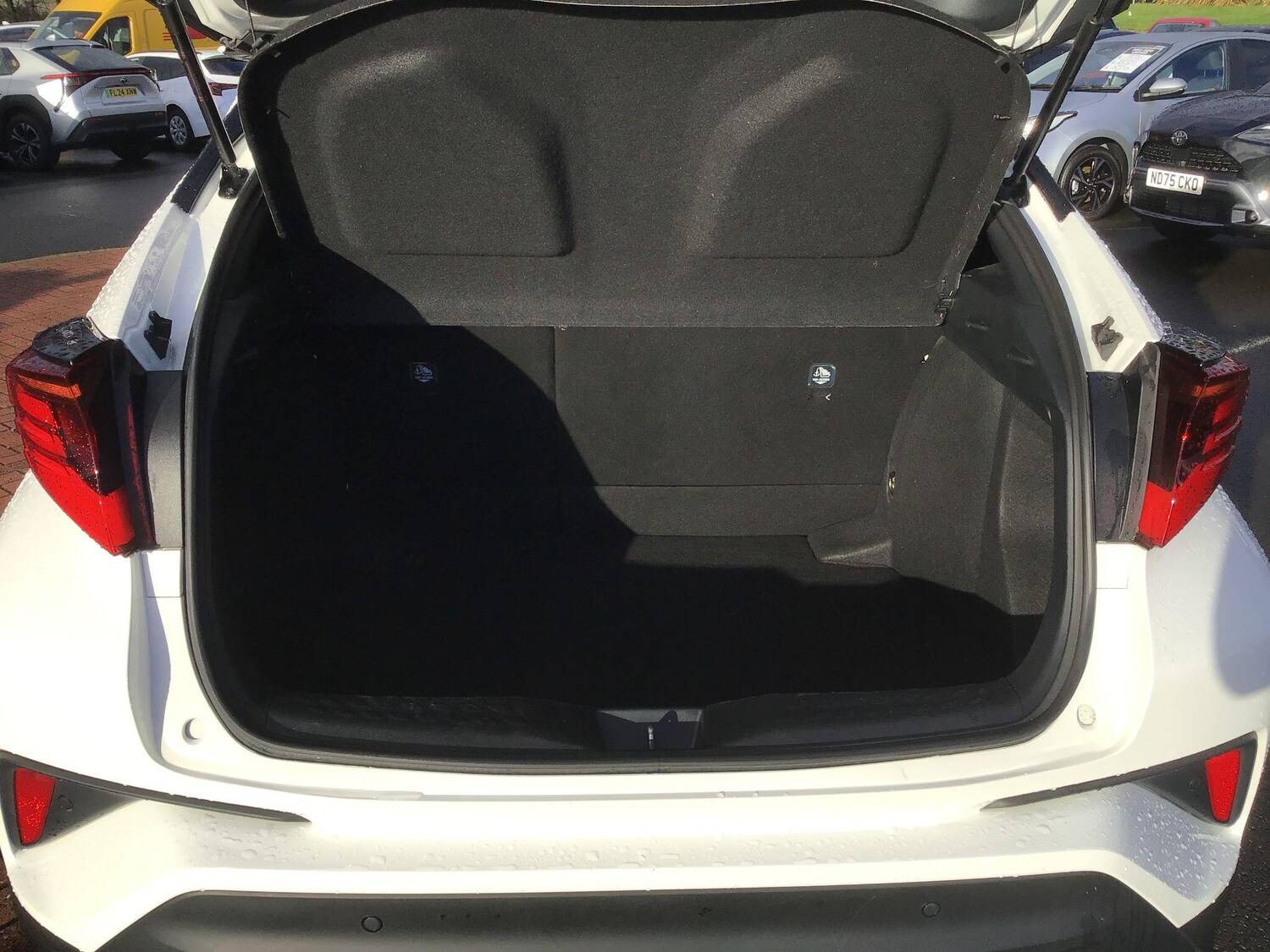 Used Toyota C-HR for sale - 76996805: Photo 12