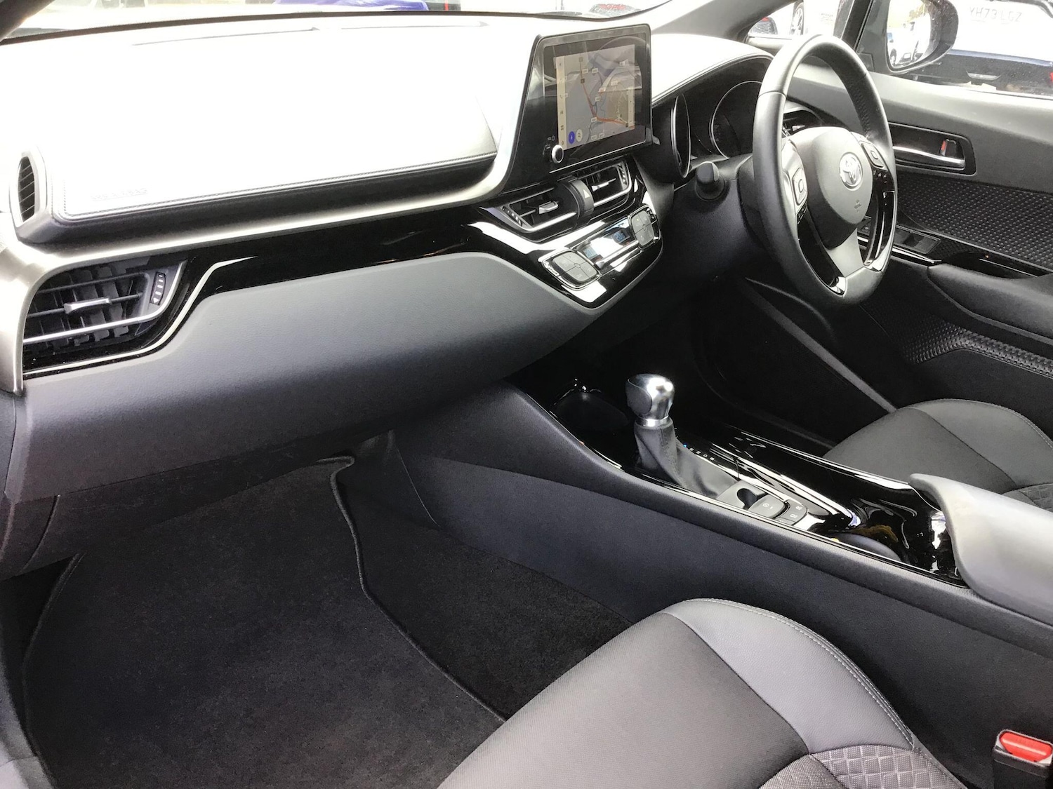 Used Toyota C-HR 2023 for sale - 78127304: Photo 5