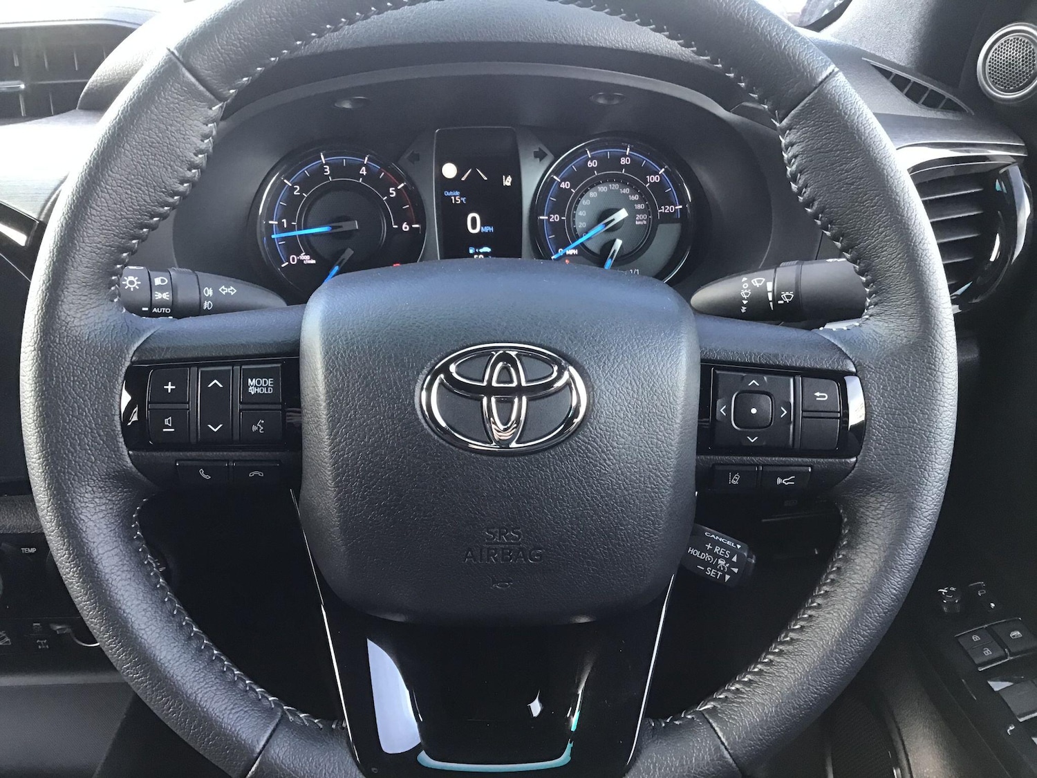 Used Toyota Hilux 2025 for sale - 76743260: Photo 18