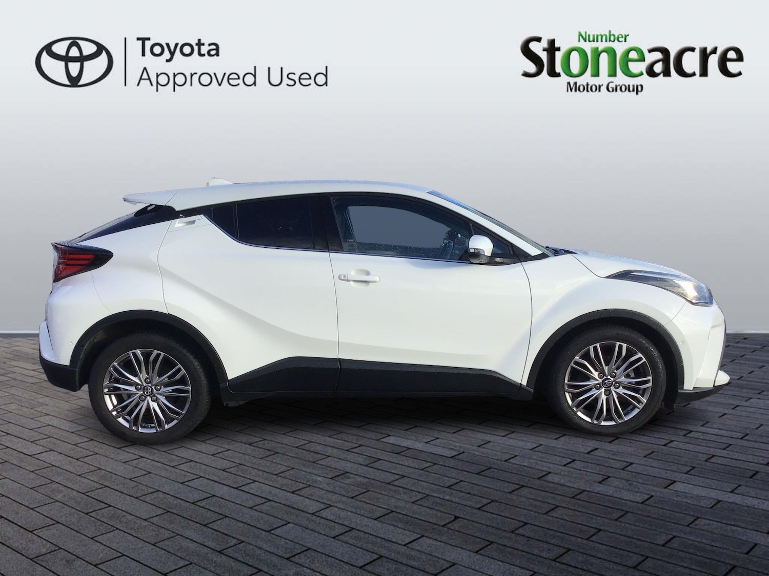 Used Toyota C-HR 2023 for sale - 76689658: Photo 4