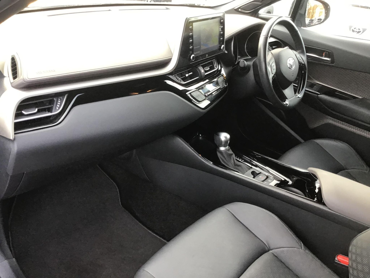 Used Toyota C-HR 2020 for sale - 76561207: Photo 13