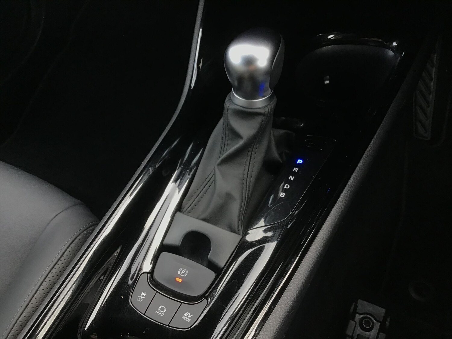 Used Toyota C-HR 2020 for sale - 76561207: Photo 17