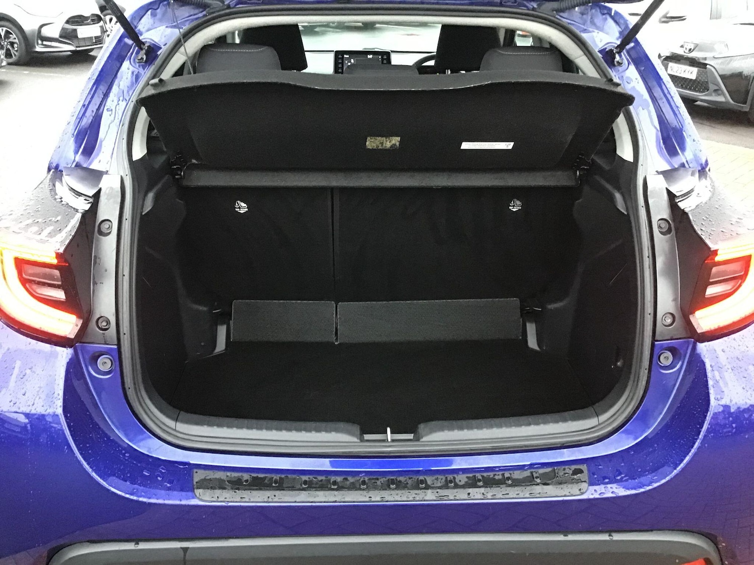 Used Toyota Yaris 2022 for sale - 77016126: Photo 12