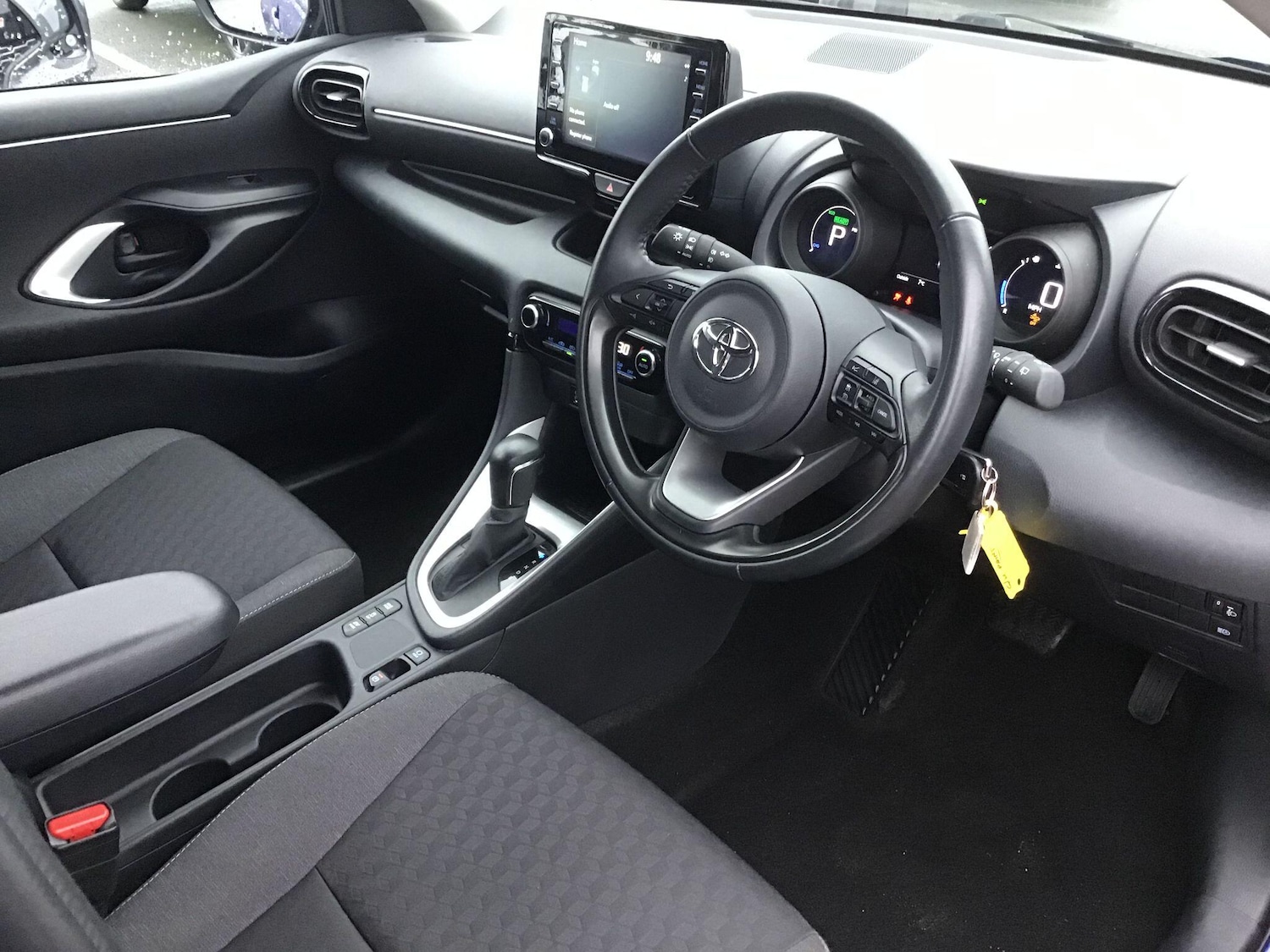 Used Toyota Yaris 2022 for sale - 77016126: Photo 15