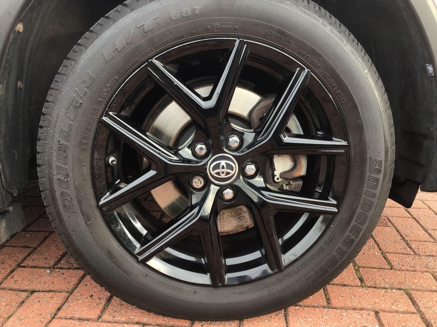 Used Toyota RAV4 2018 for sale - 76513086: Photo 11