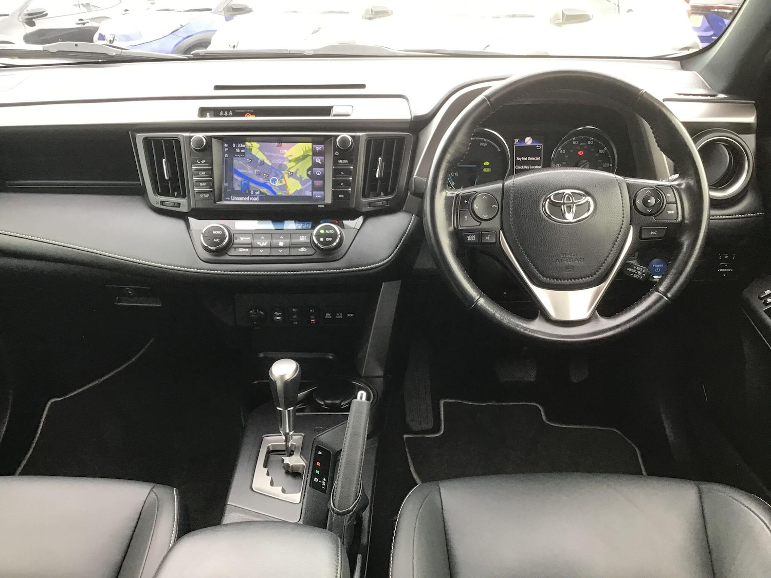 Used Toyota RAV4 2018 for sale - 76513086: Photo 14