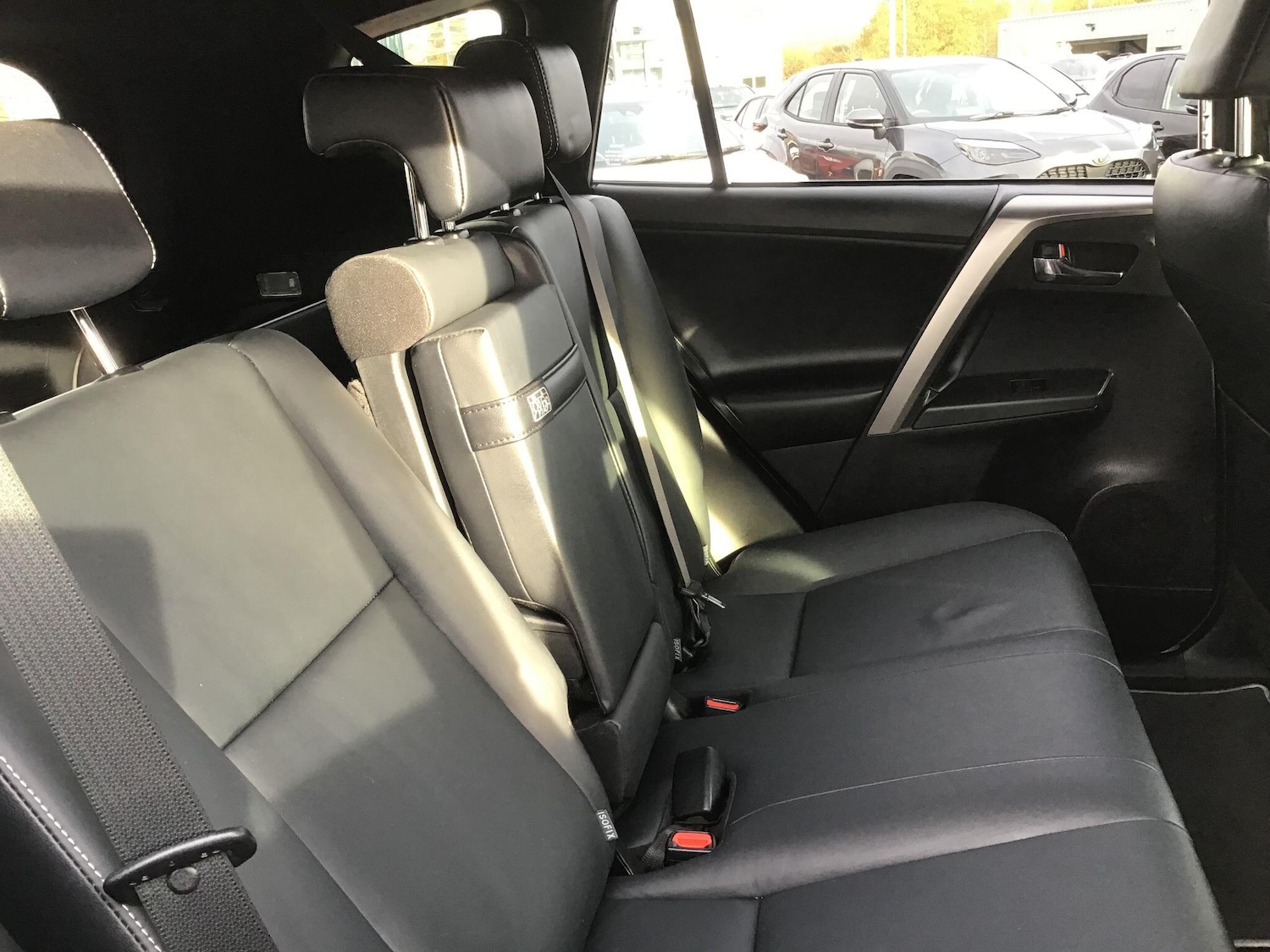 Used Toyota RAV4 2018 for sale - 76513086: Photo 19