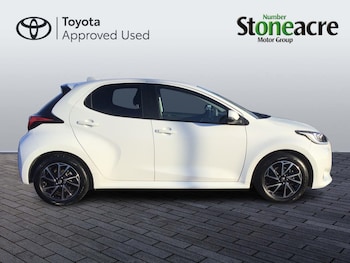 Used Toyota Yaris 2023 for sale - 76926356: Photo