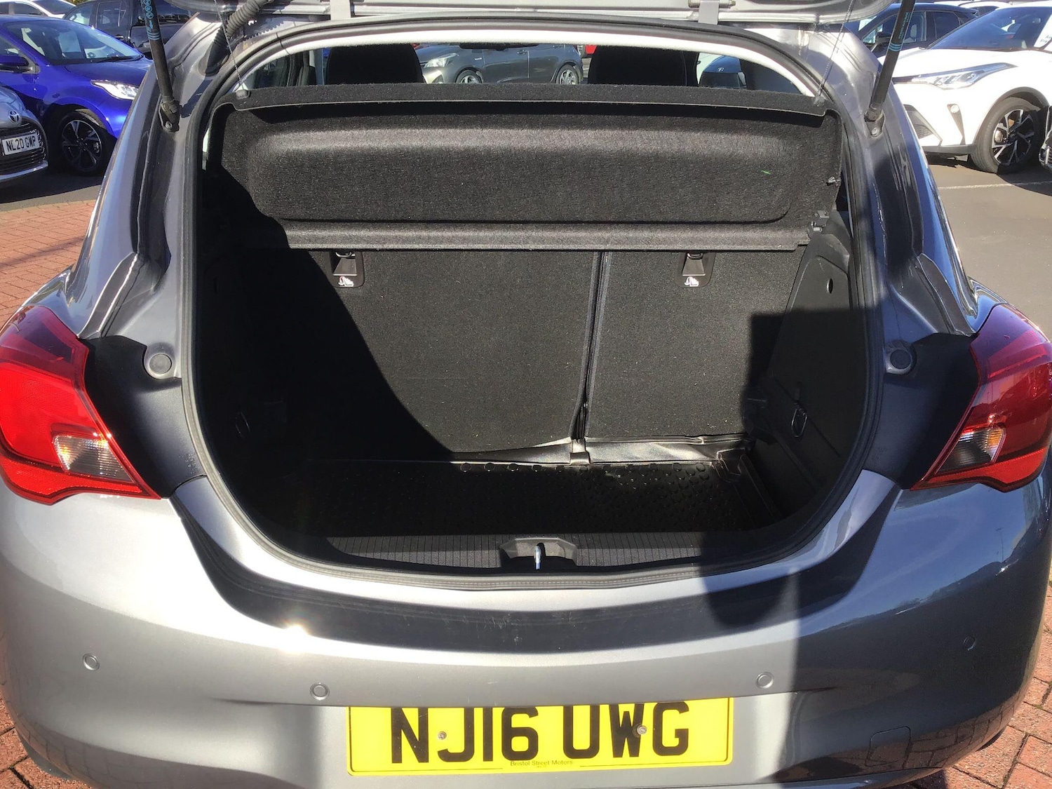 Used Vauxhall Corsa 2016 for sale - 76485350: Photo 10