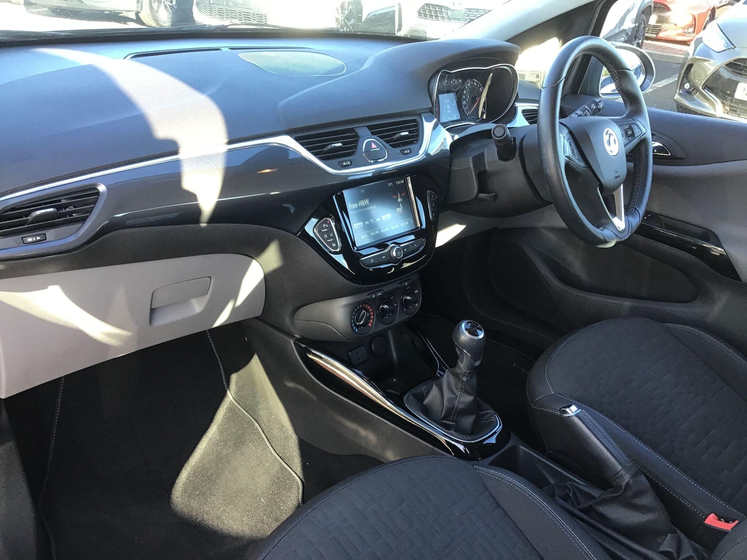 Used Vauxhall Corsa 2016 for sale - 76485350: Photo 11