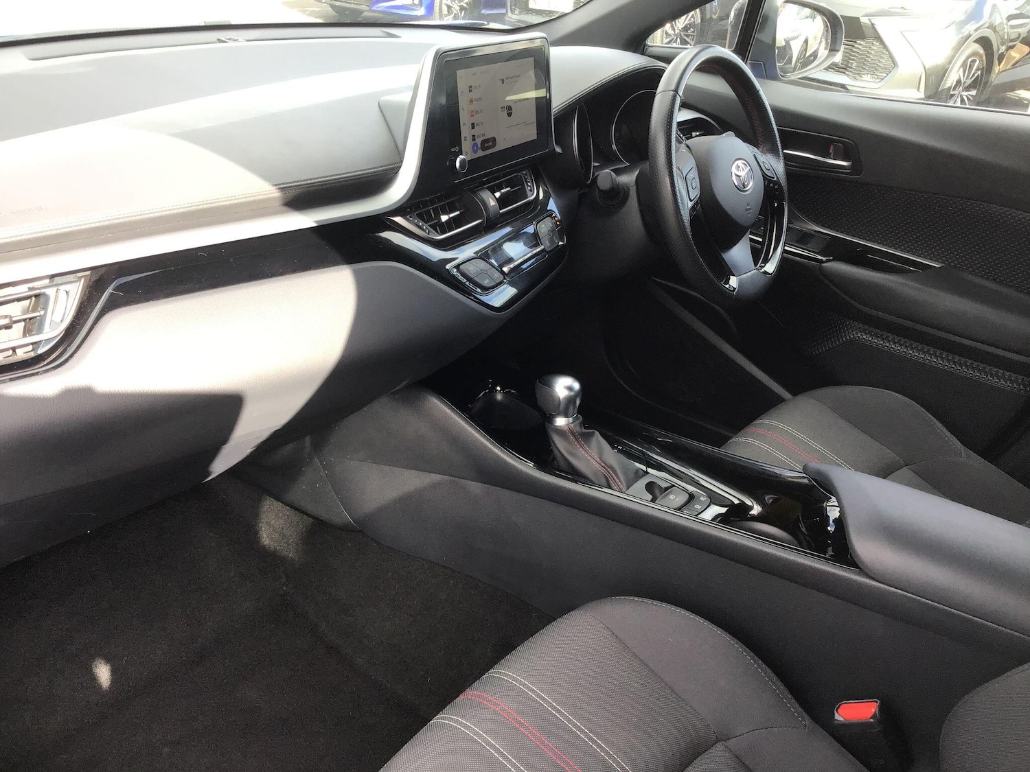 Used Toyota C-HR for sale - 77838487: Photo 5