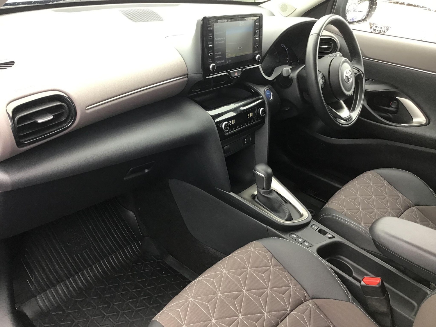 Used Toyota Yaris Cross 2022 for sale - 76166717: Photo 13