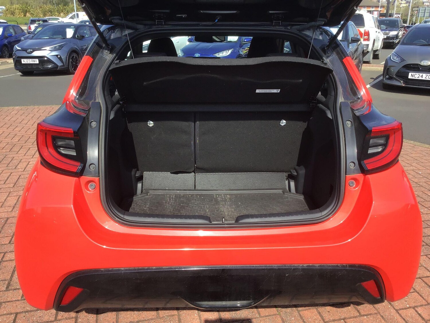 Used Toyota Yaris for sale - 78214785: Photo 18