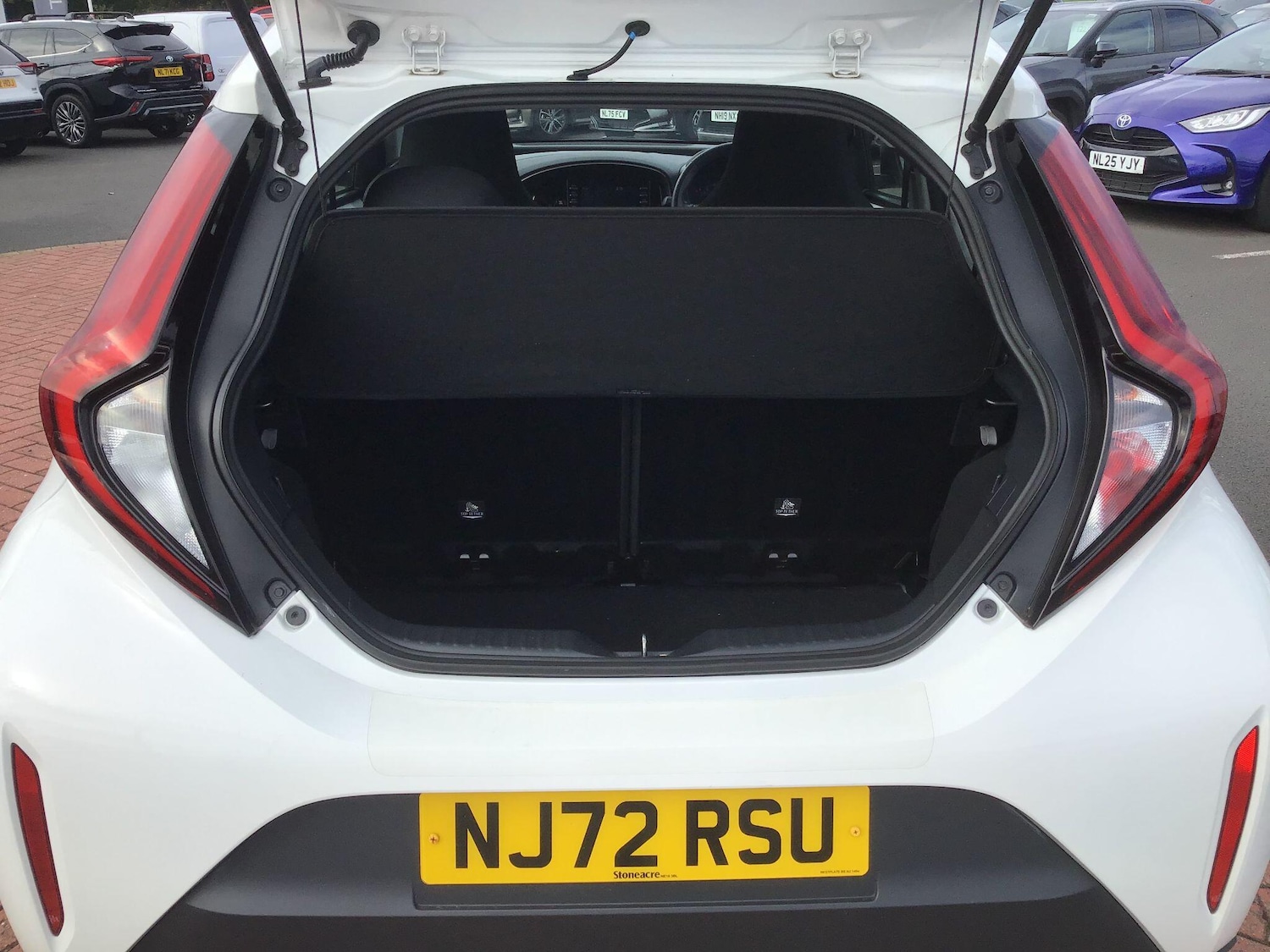 Used Toyota Aygo X 2022 for sale - 76573399: Photo 12