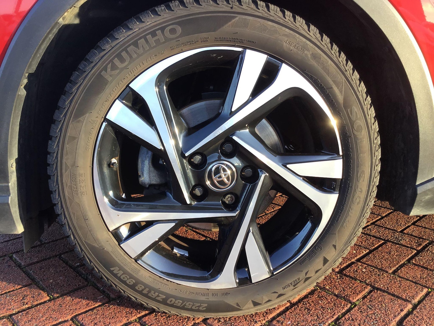 Used Toyota C-HR 2023 for sale - 76926238: Photo 11