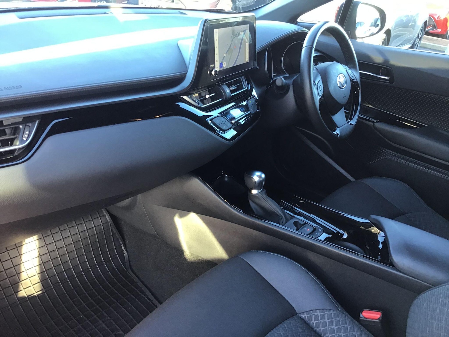 Used Toyota C-HR 2023 for sale - 76926238: Photo 13