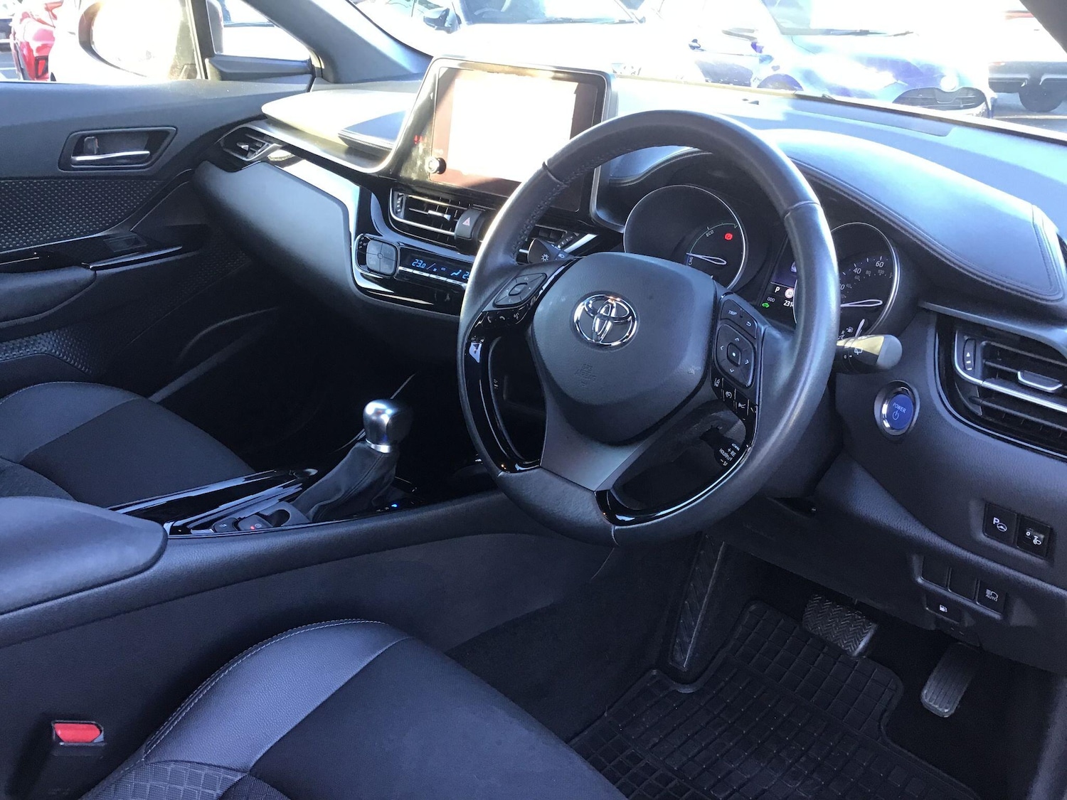 Used Toyota C-HR 2023 for sale - 76926238: Photo 15