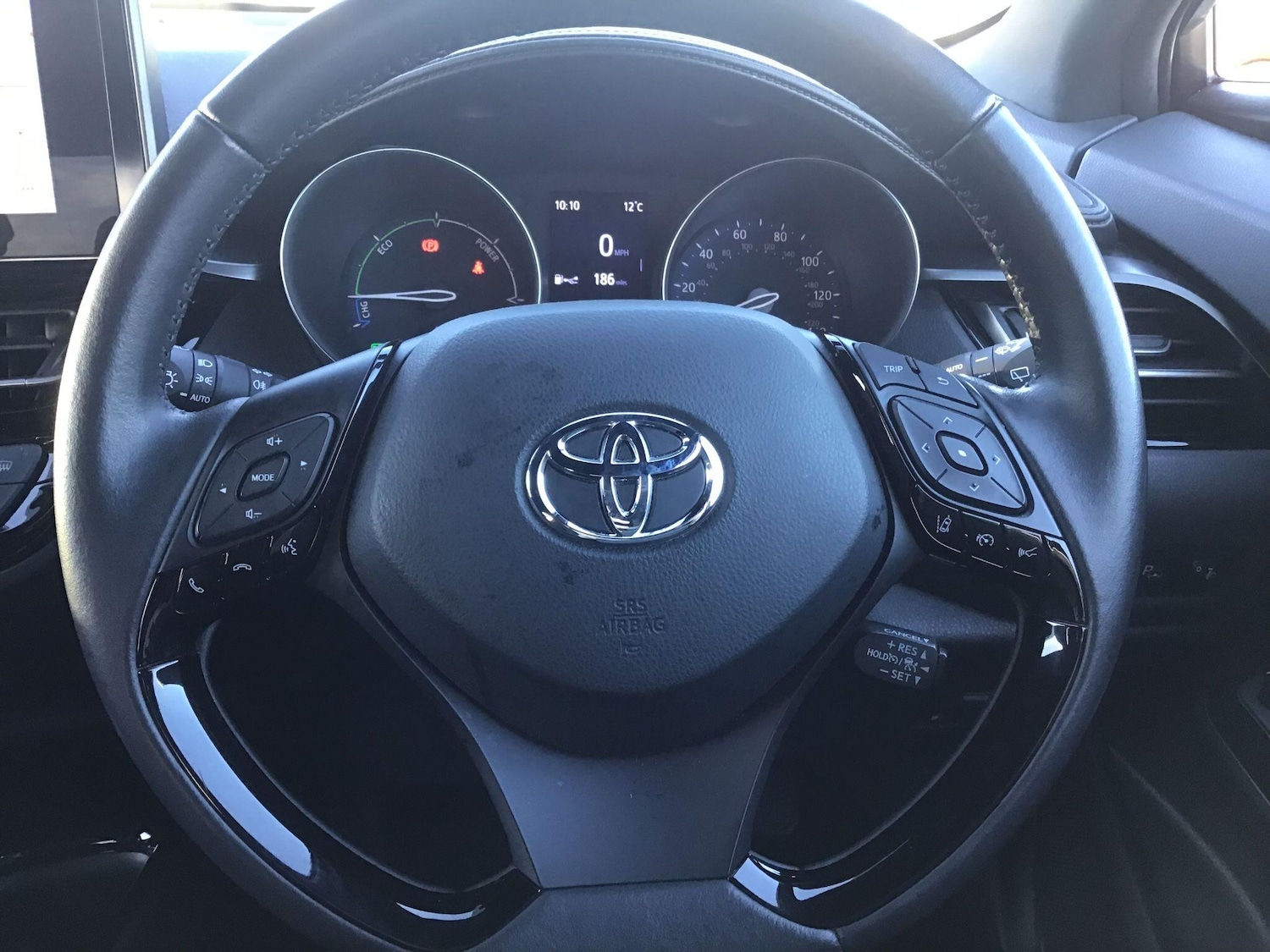 Used Toyota C-HR 2023 for sale - 76926238: Photo 17