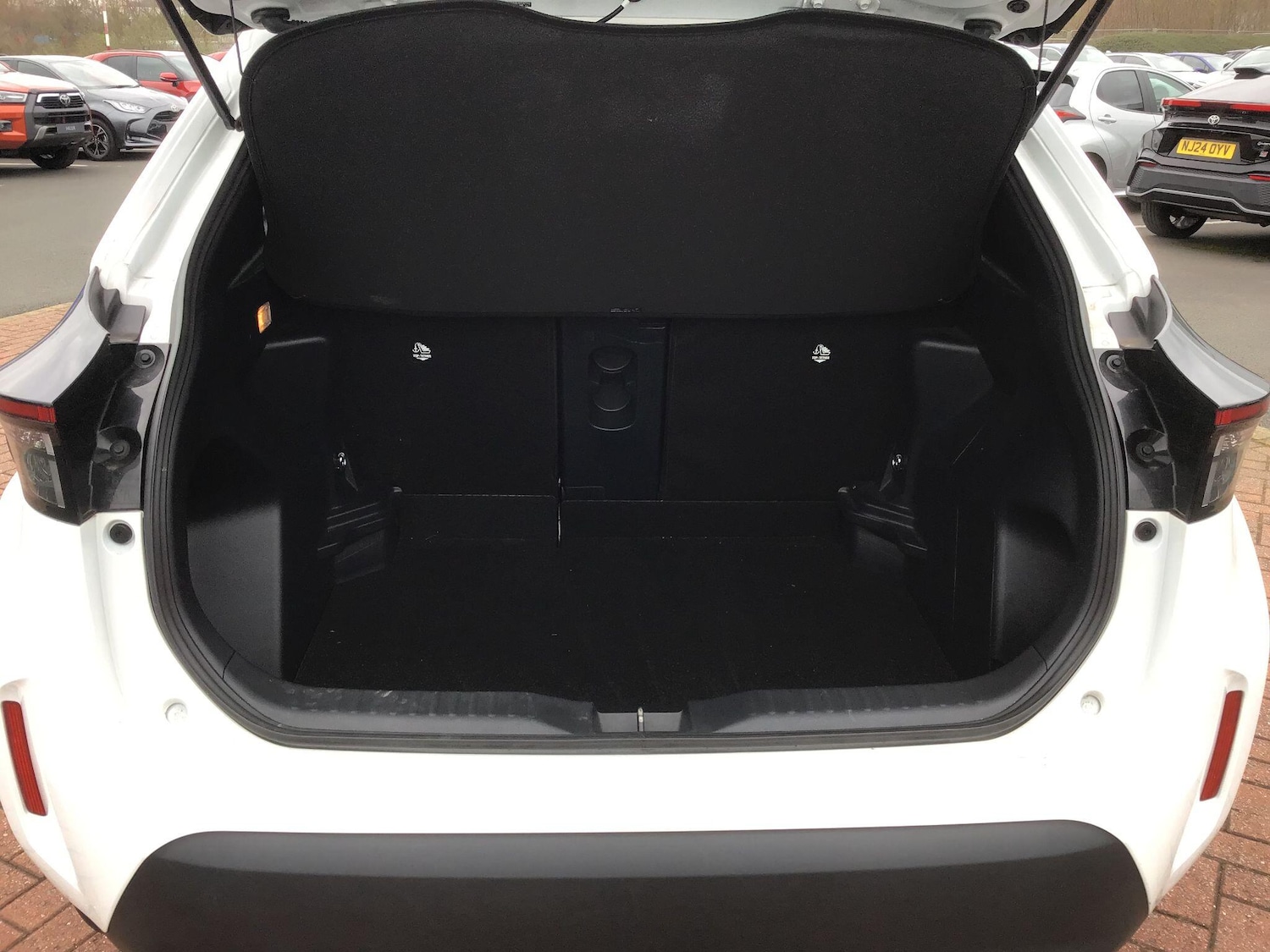 Used Toyota Yaris Cross 2024 for sale - 78116080: Photo 23