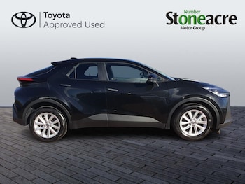 Used Toyota C-HR 2024 for sale - 76377970: Photo