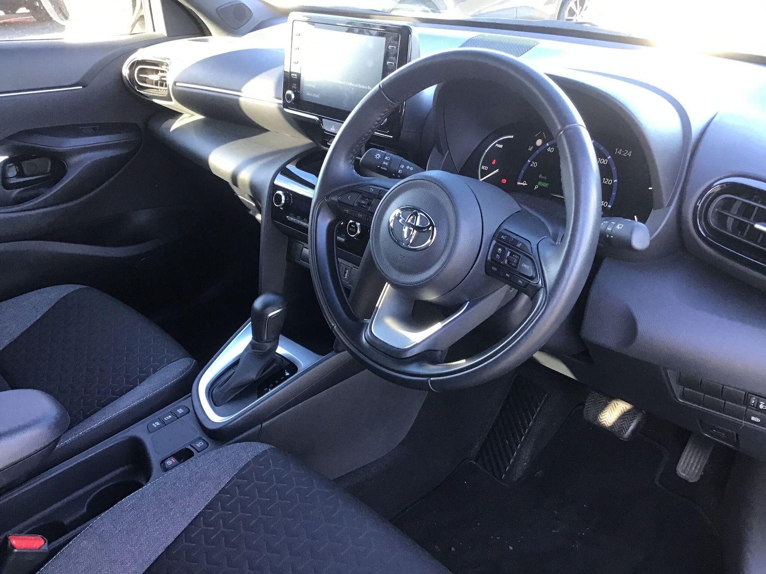Used Toyota Yaris Cross for sale - 76440478: Photo 15