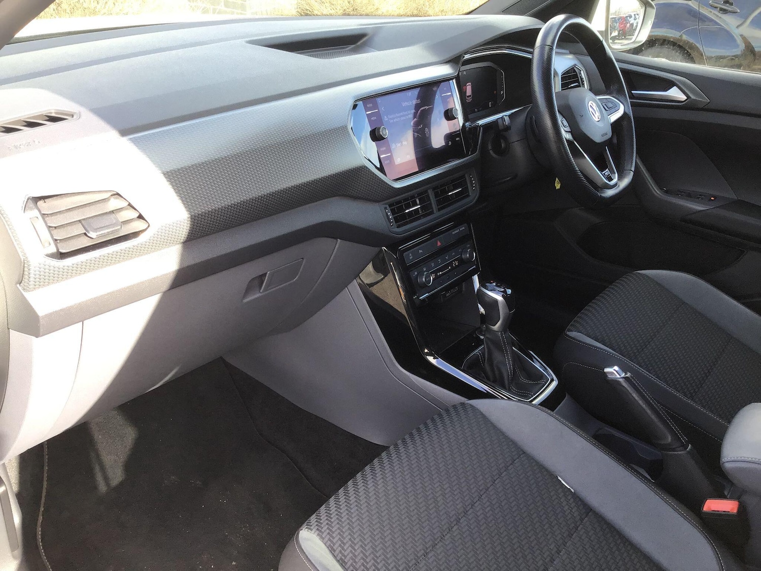 Used Volkswagen T-Cross for sale - 77825037: Photo 5