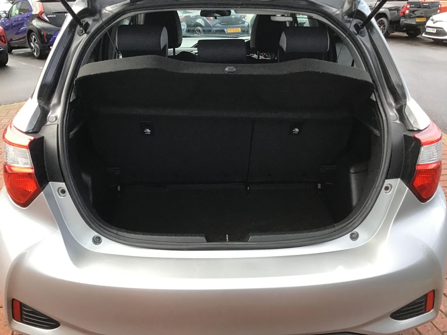 Used Toyota Yaris 2020 for sale - 76701973: Photo 12