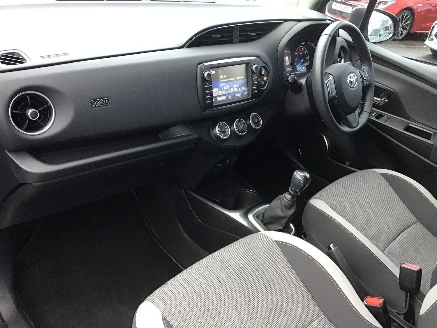 Used Toyota Yaris 2020 for sale - 76701973: Photo 13