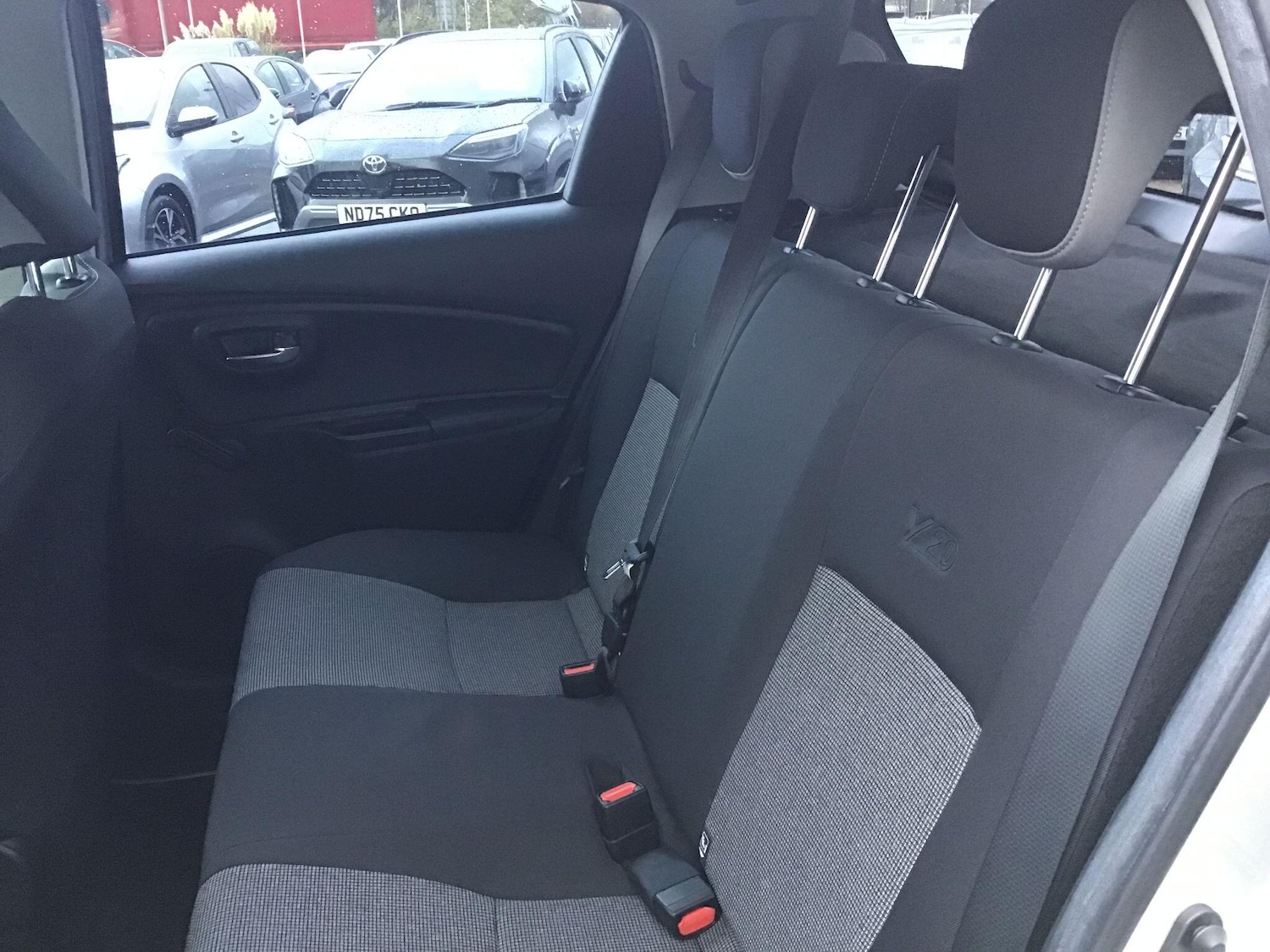 Used Toyota Yaris 2020 for sale - 76701973: Photo 20