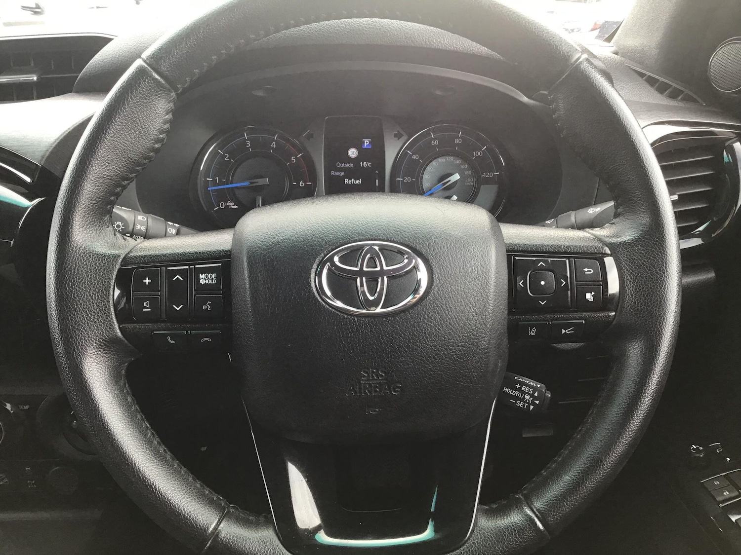 Used Toyota Hilux 2022 for sale - 76440935: Photo 18