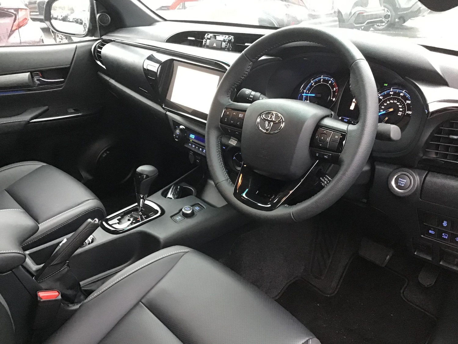 Used Toyota Hilux for sale - 77304931: Photo 13