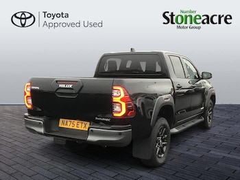 Used Toyota Hilux 2025 for sale - 77304931: Photo
