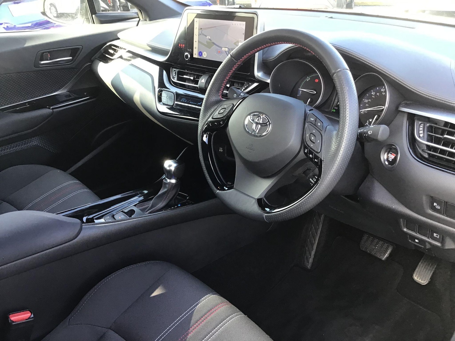 Used Toyota C-HR 2023 for sale - 77769500: Photo 13