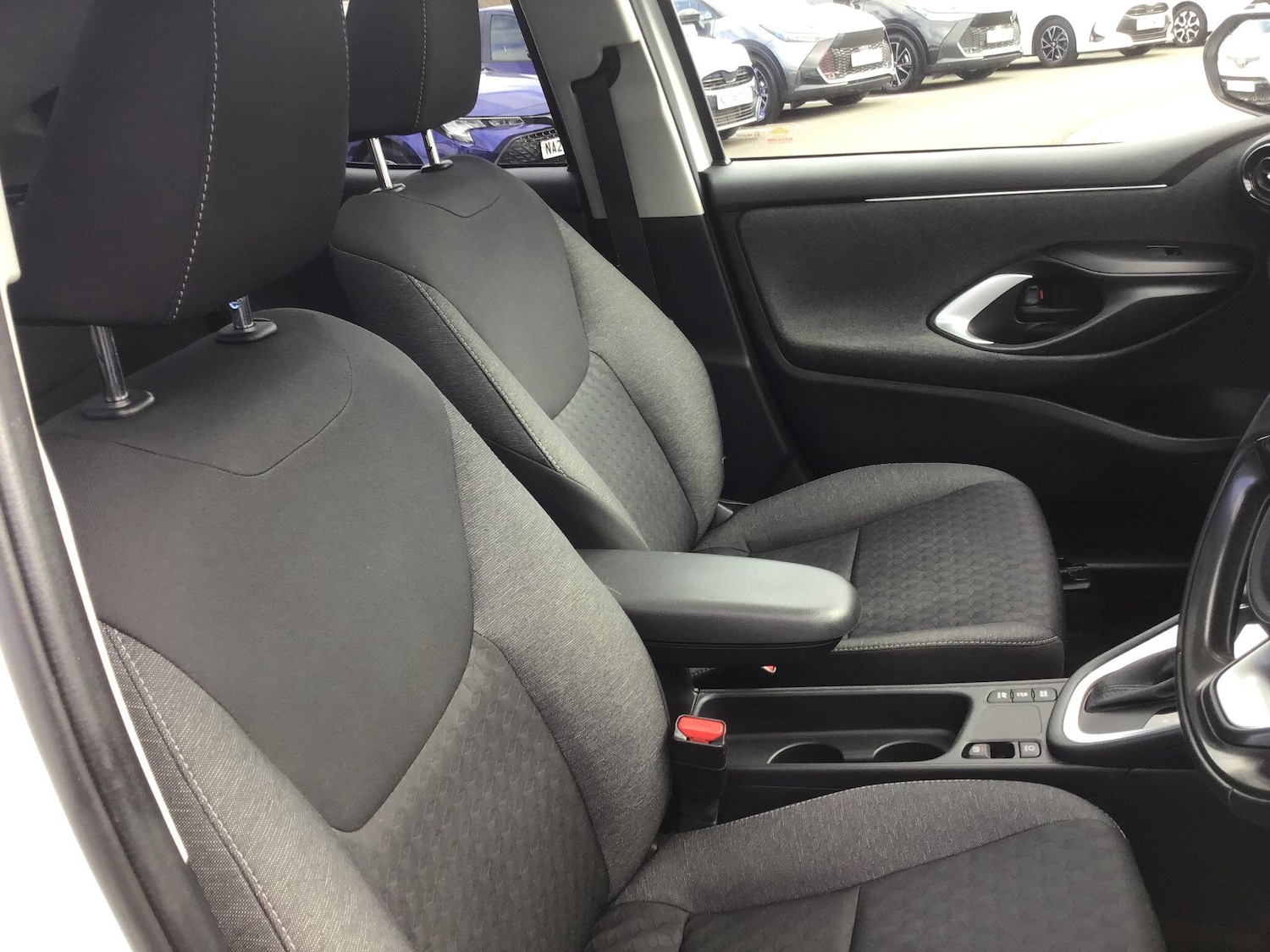 Used Toyota Yaris for sale - 77809151: Photo 10