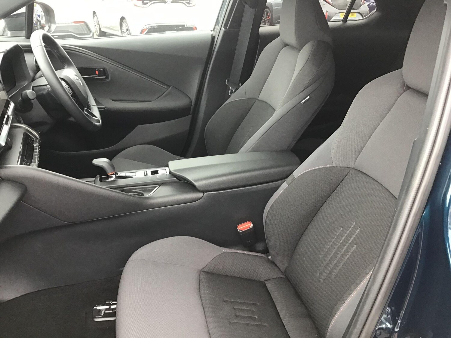 Used Toyota C-HR 2025 for sale - 78204164: Photo 19