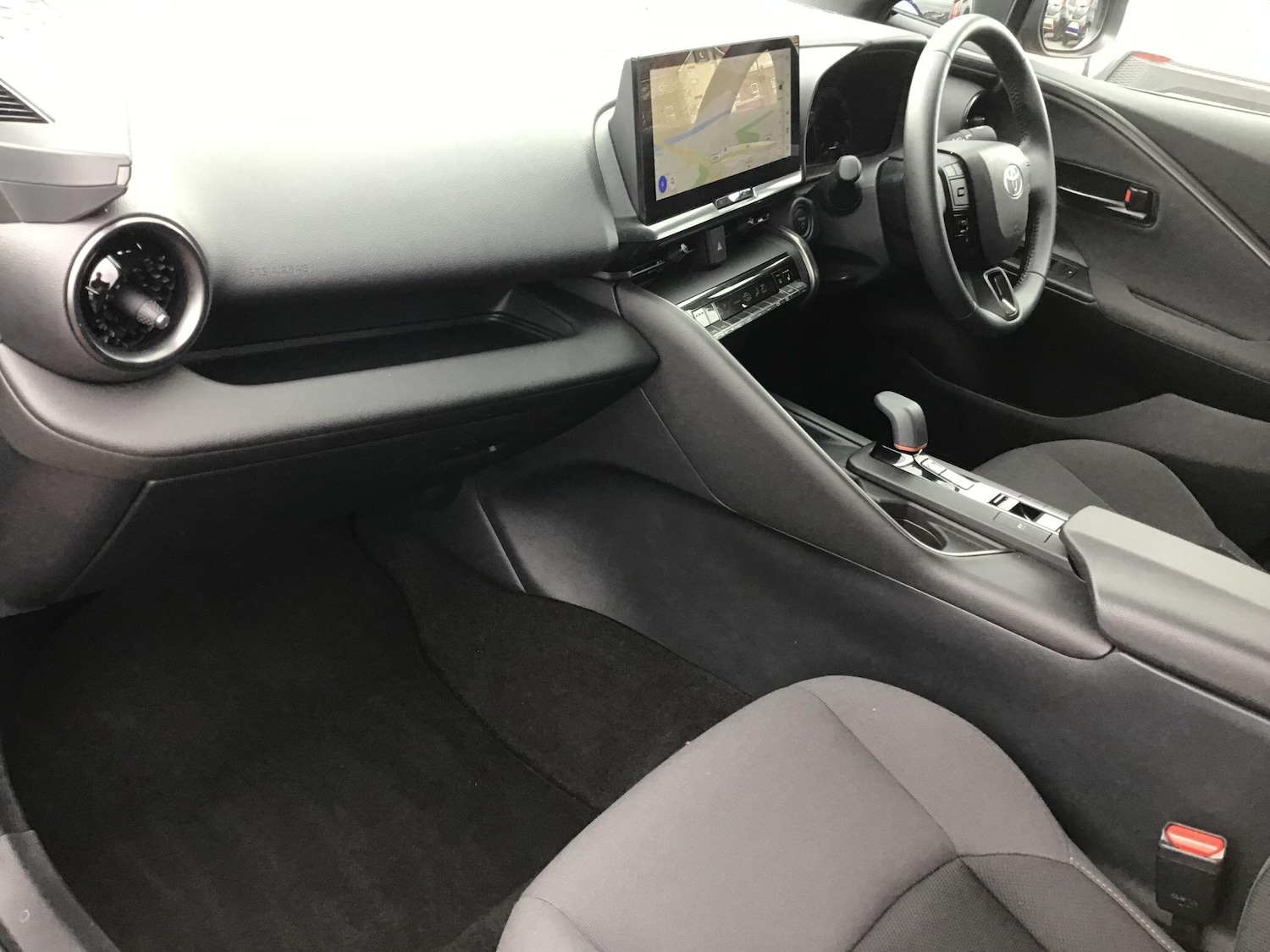 Used Toyota C-HR 2025 for sale - 78204164: Photo 5