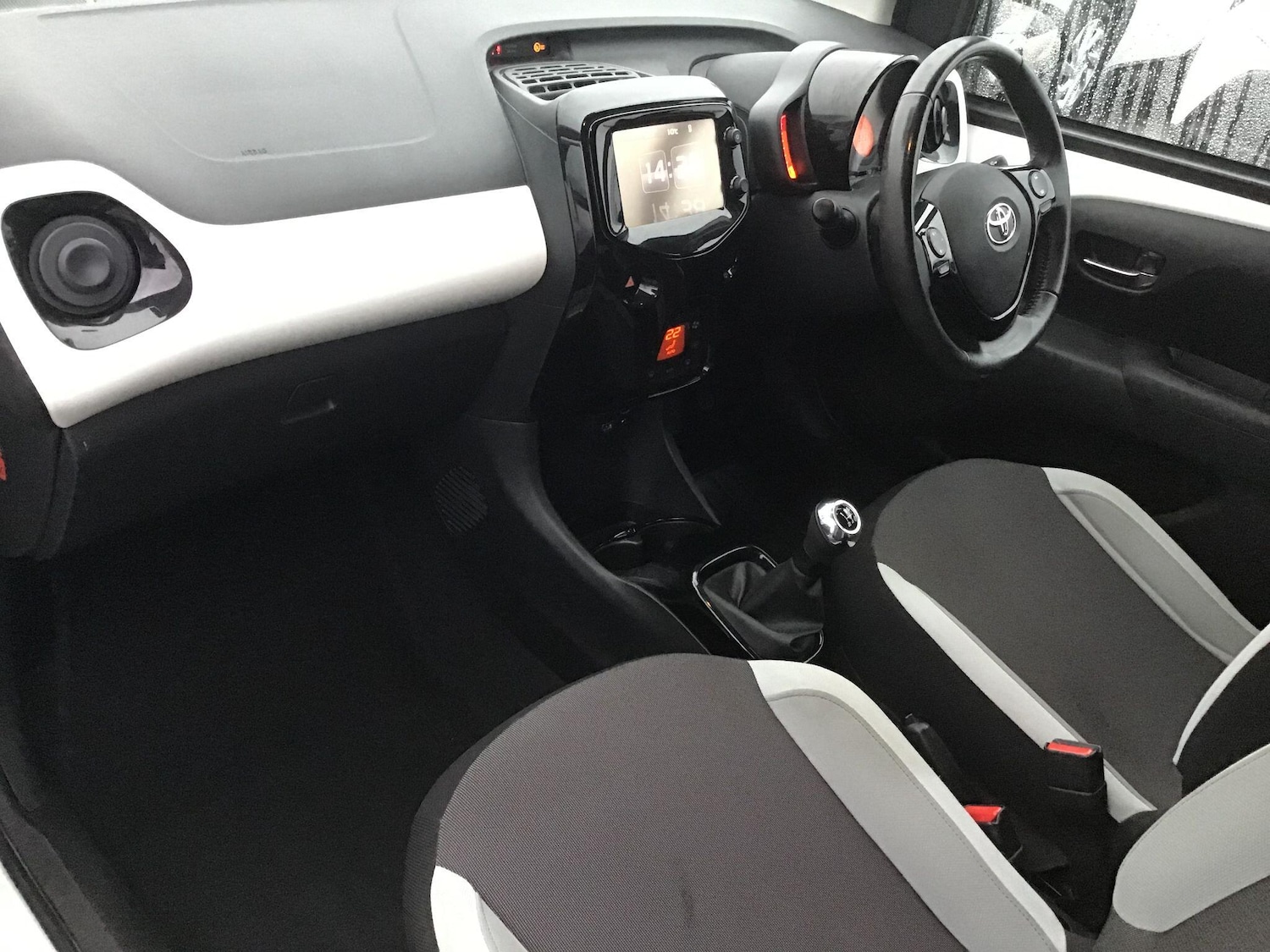 Used Toyota AYGO 2017 for sale - 76800894: Photo 13