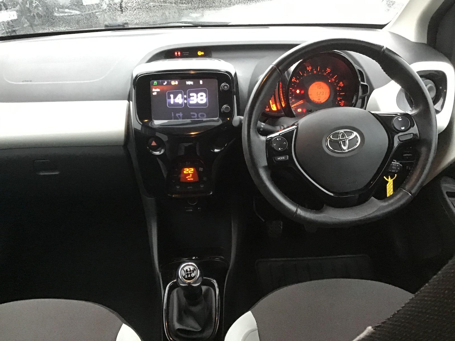 Used Toyota AYGO 2017 for sale - 76800894: Photo 14