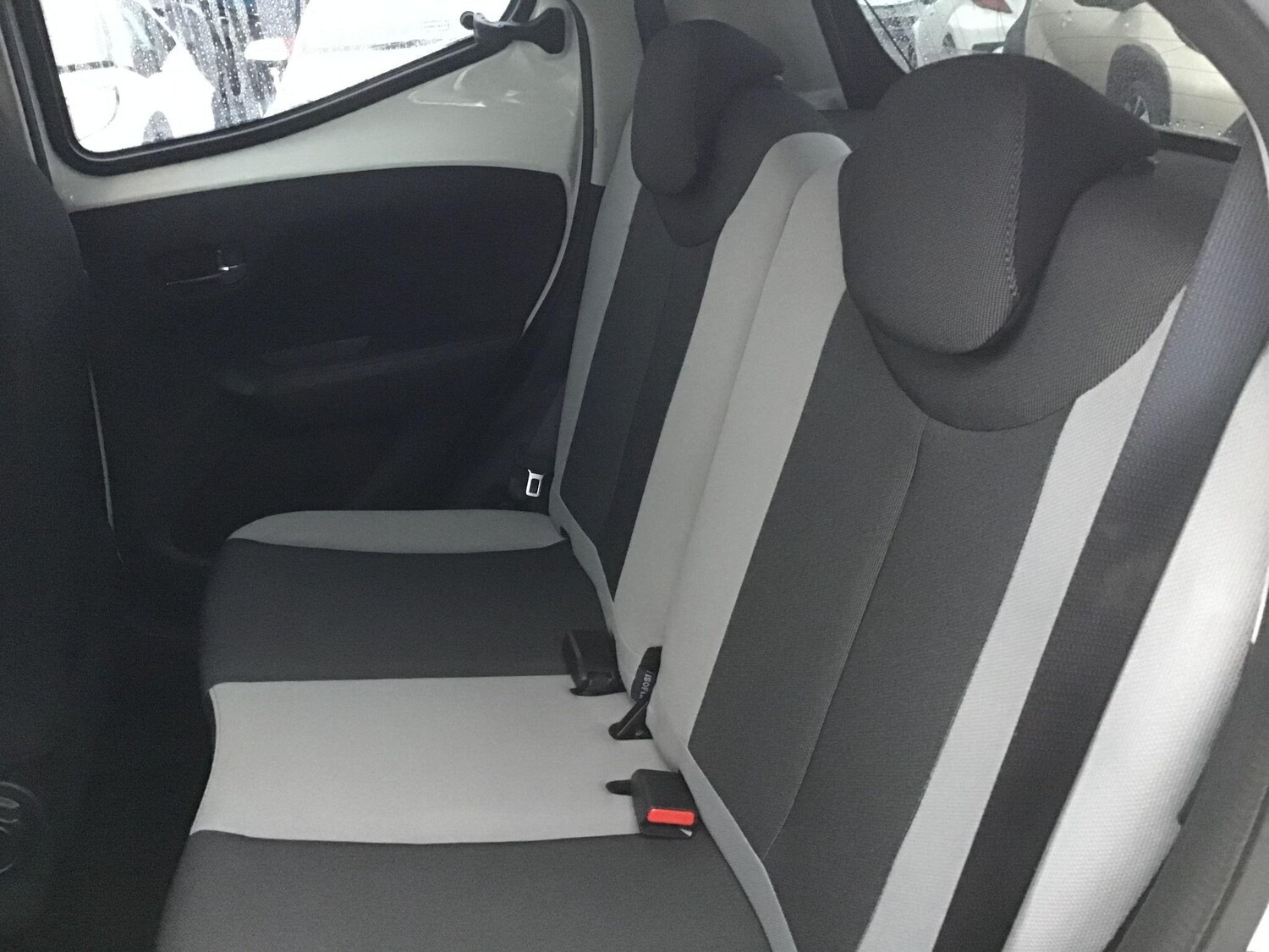 Used Toyota AYGO 2017 for sale - 76800894: Photo 20