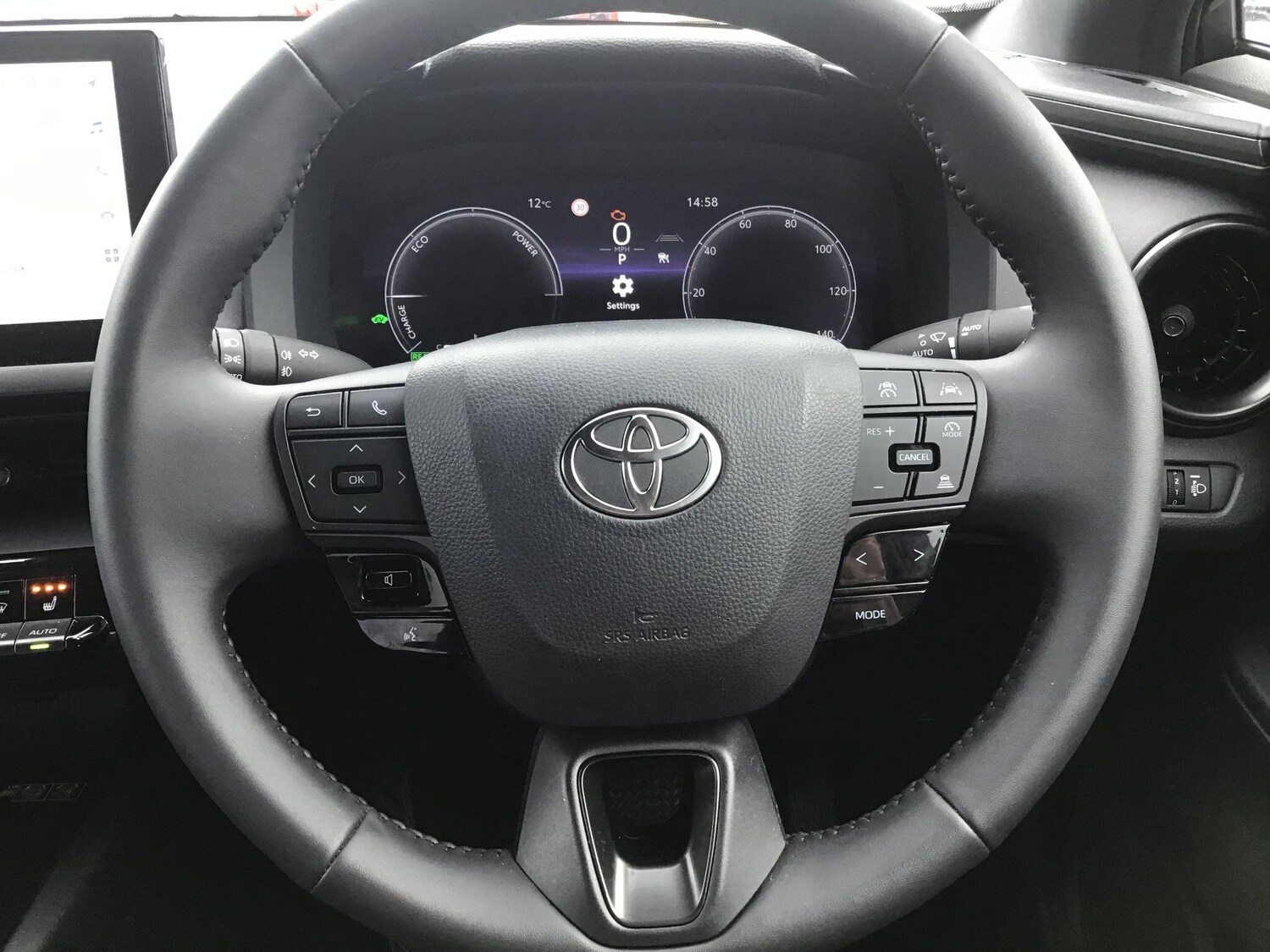 Used Toyota C-HR 2025 for sale - 77671644: Photo 17