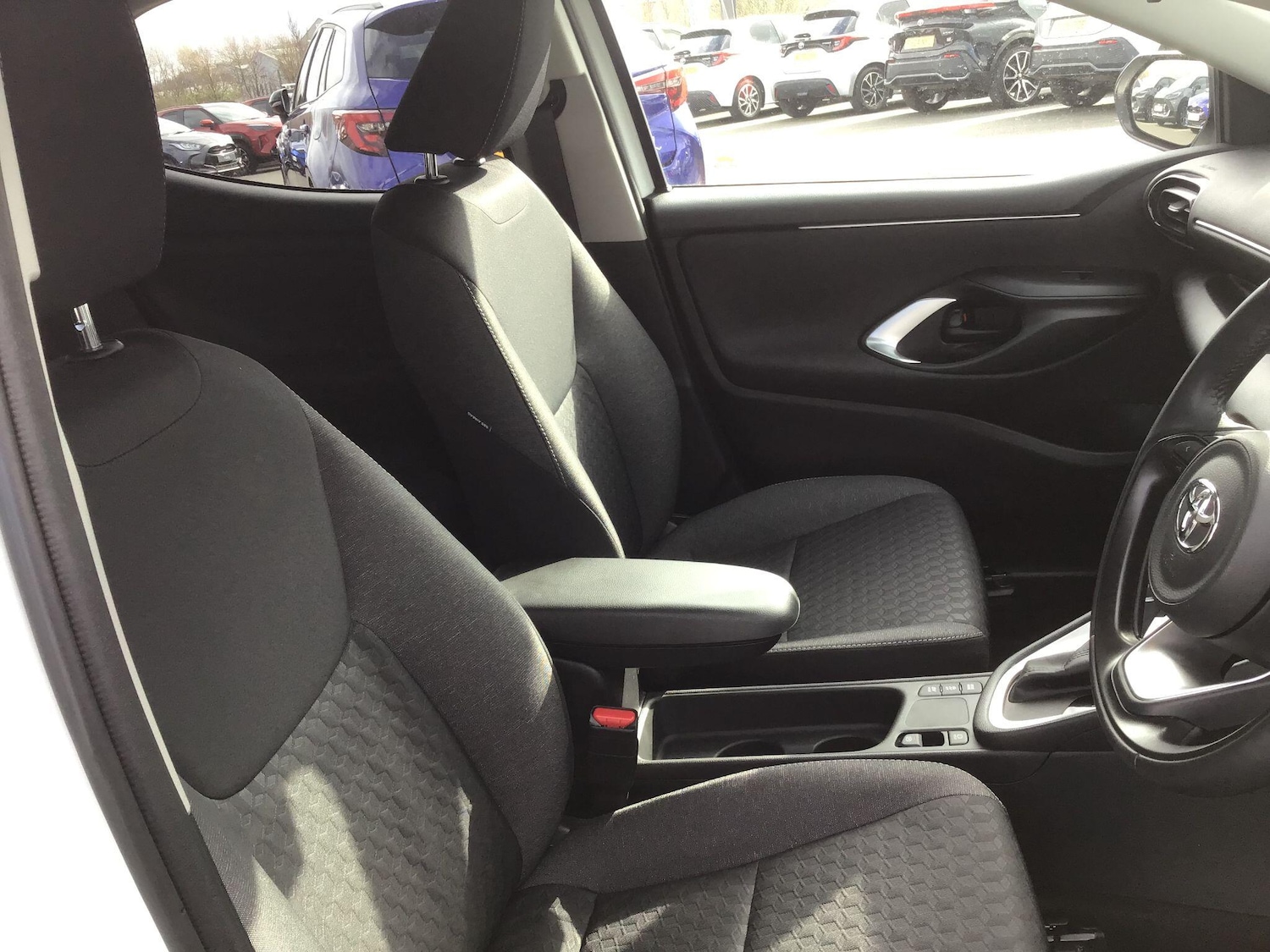 Used Toyota Yaris for sale - 78116471: Photo 10