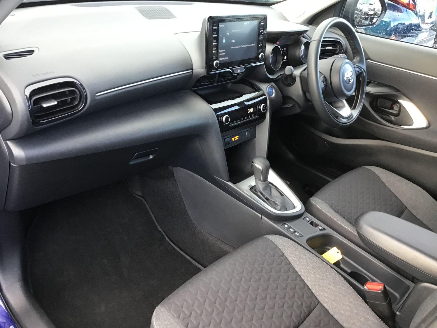 Used Toyota Yaris Cross 2022 for sale - 76898404: Photo 13