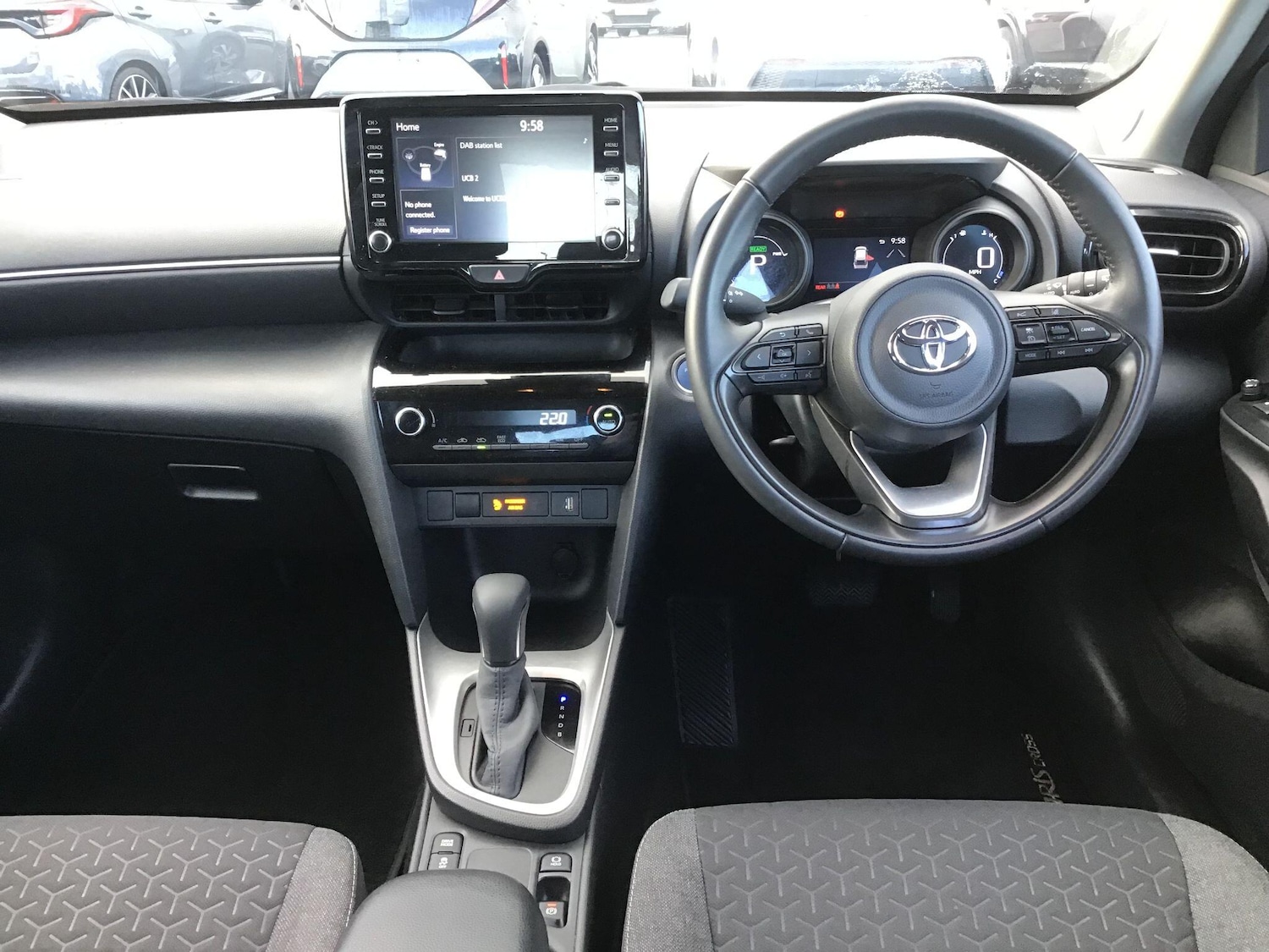 Used Toyota Yaris Cross 2022 for sale - 76898404: Photo 14