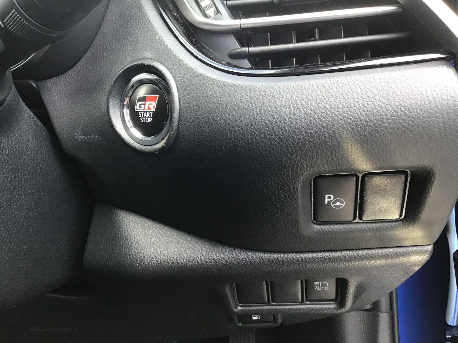 Used Toyota C-HR 2022 for sale - 78071931: Photo 15