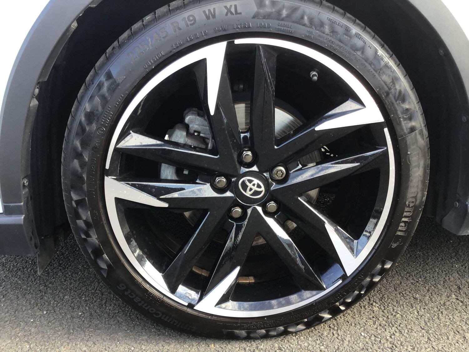 Used Toyota C-HR 2023 for sale - 77769009: Photo 11