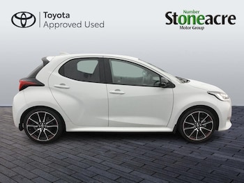 Used Toyota Yaris 2022 for sale - 76927070: Photo