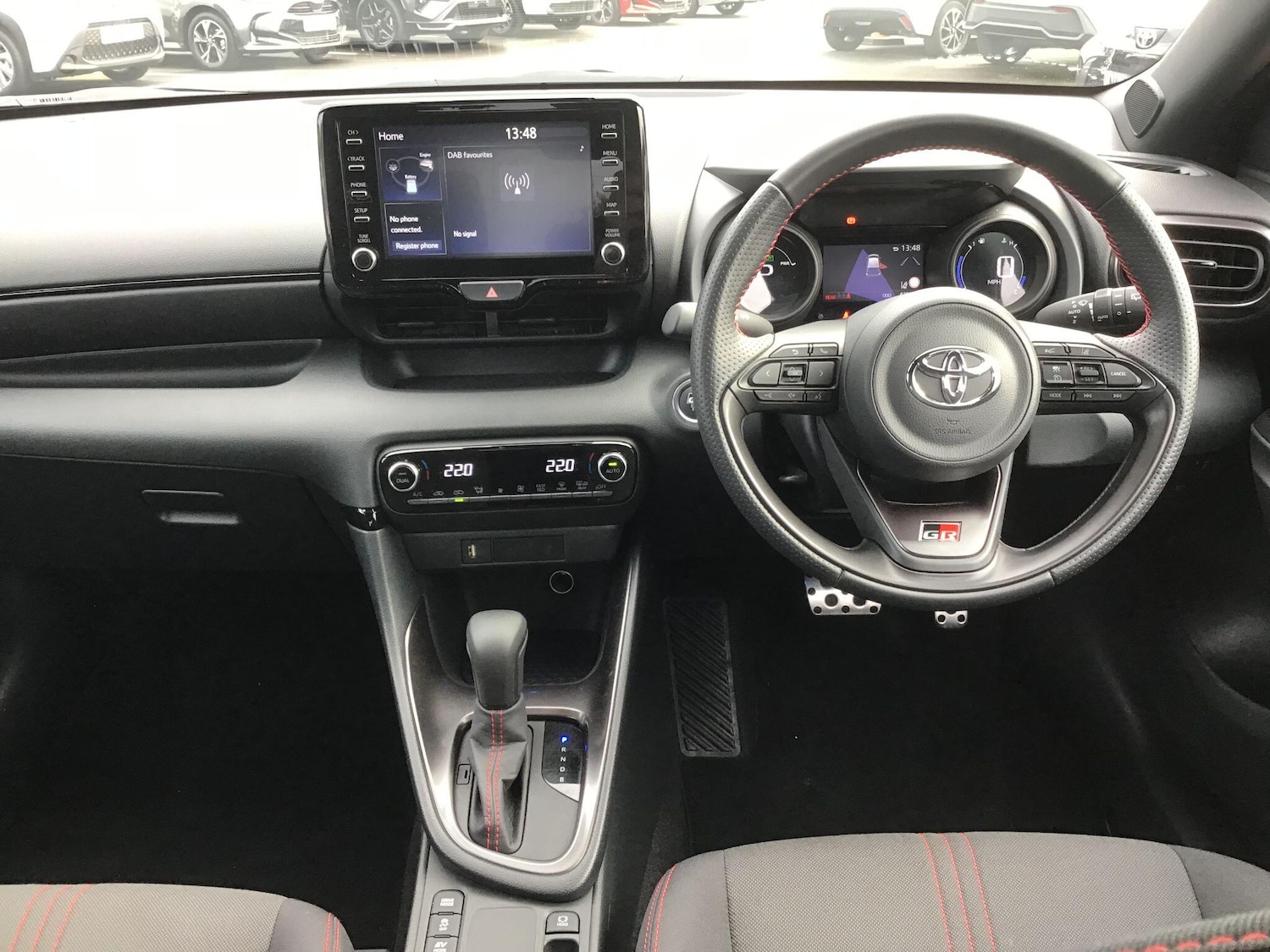 Used Toyota Yaris 2024 for sale - 76573605: Photo 14